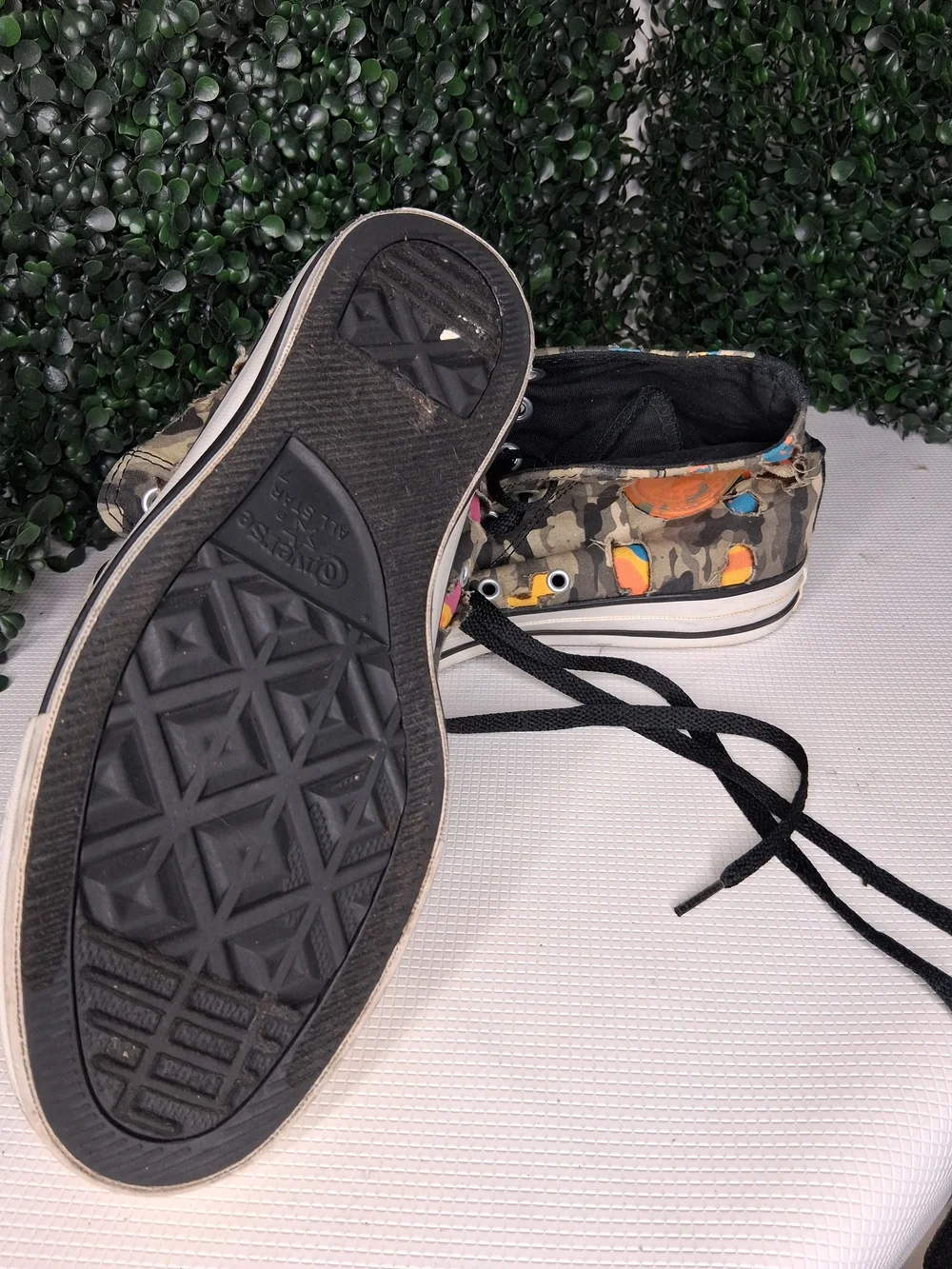 Converse Kids' Camo High-Top Sneakers in Black - Picture 2 of 3